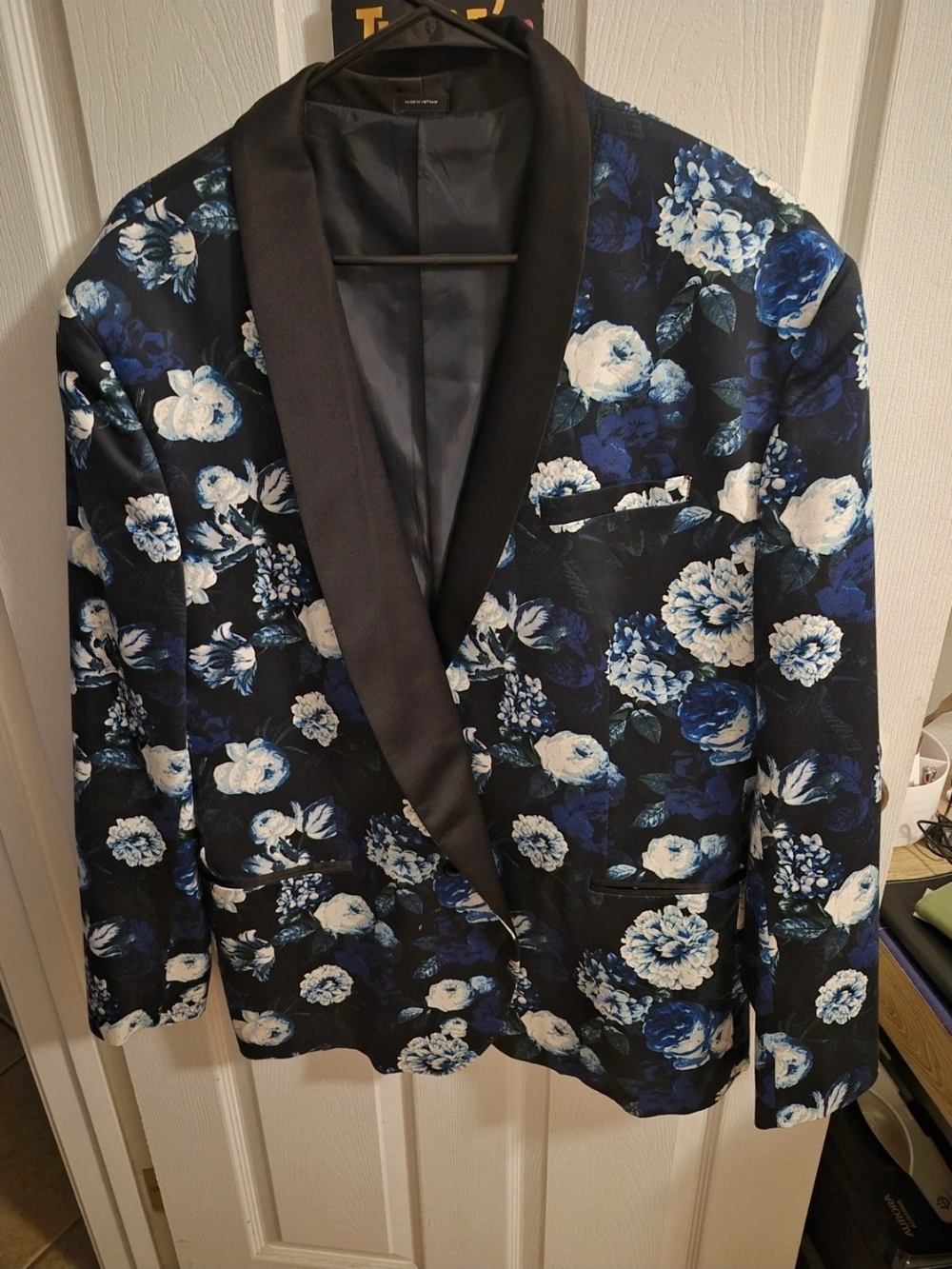 jf j.ferrar Black Floral Shawl Lapel Blazer with Blue & White Accents